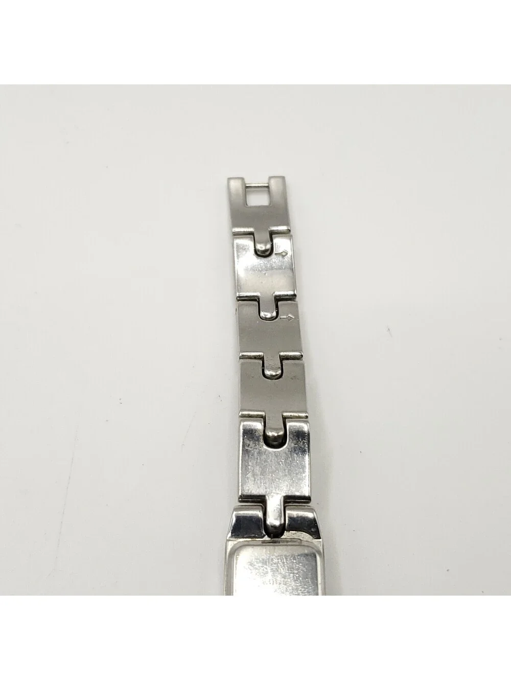DKNY Tank Black Dial Rhinestone 7j Womens Watch 13mm New Battery